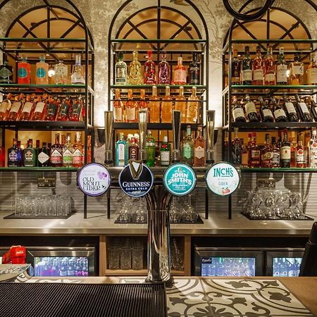 The Wynnstay Hotel, Oswestry, Shropshire Экстерьер фото