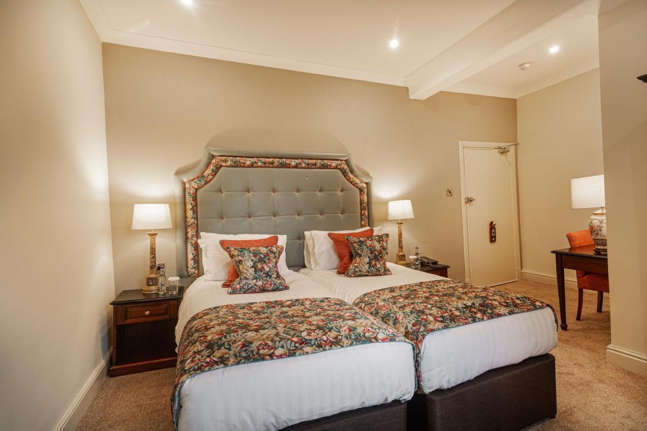 The Wynnstay Hotel, Oswestry, Shropshire Экстерьер фото