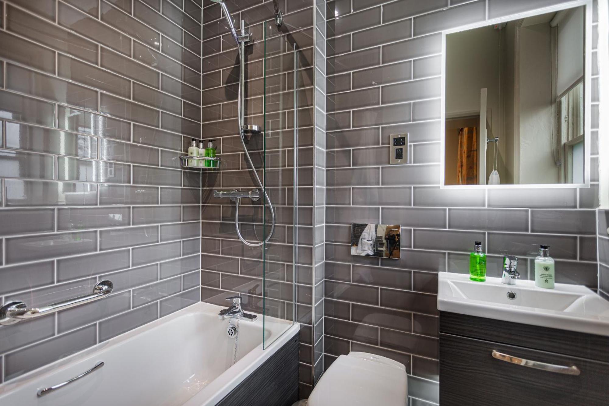 The Wynnstay Hotel, Oswestry, Shropshire Экстерьер фото