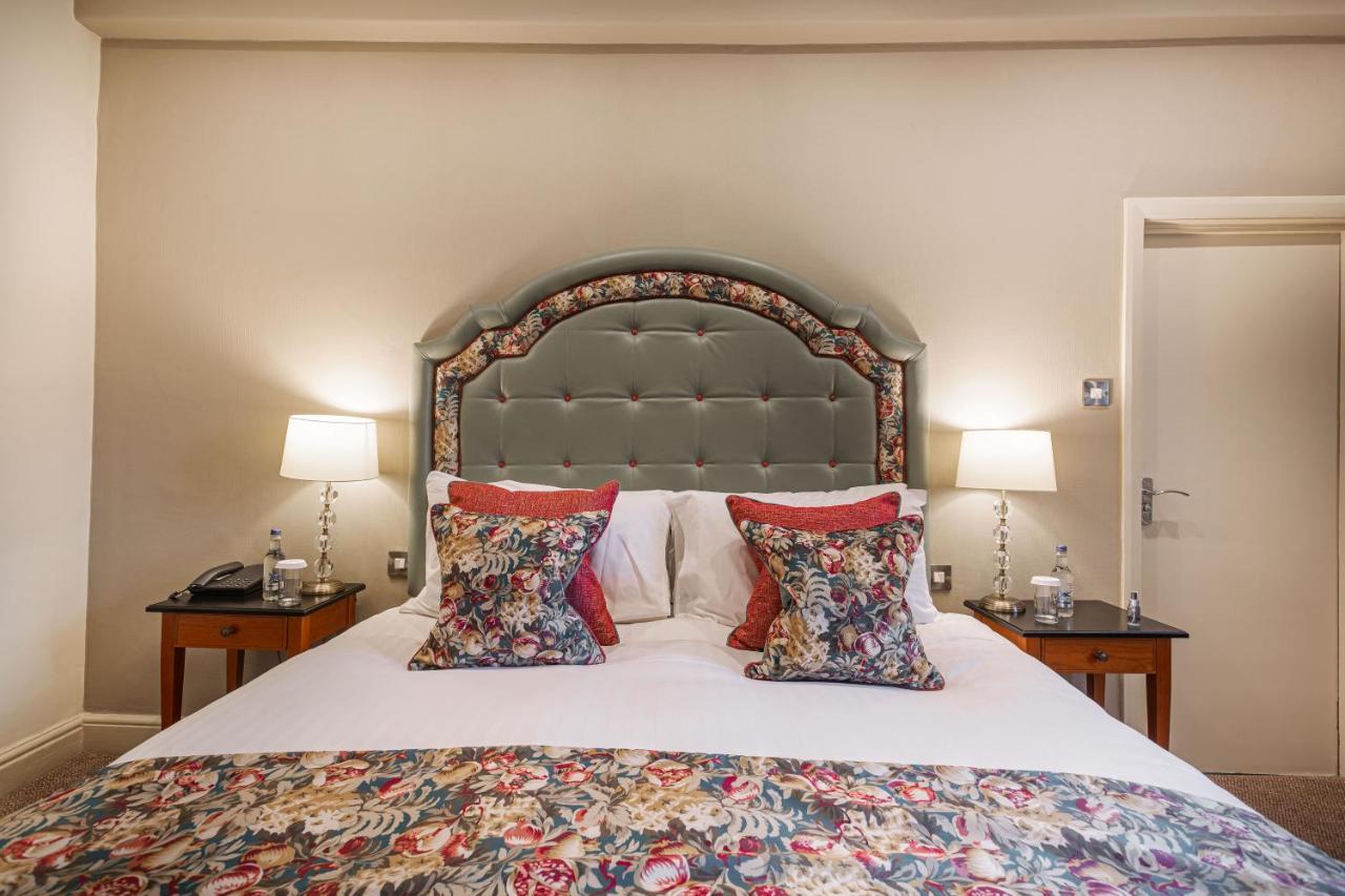 The Wynnstay Hotel, Oswestry, Shropshire Экстерьер фото
