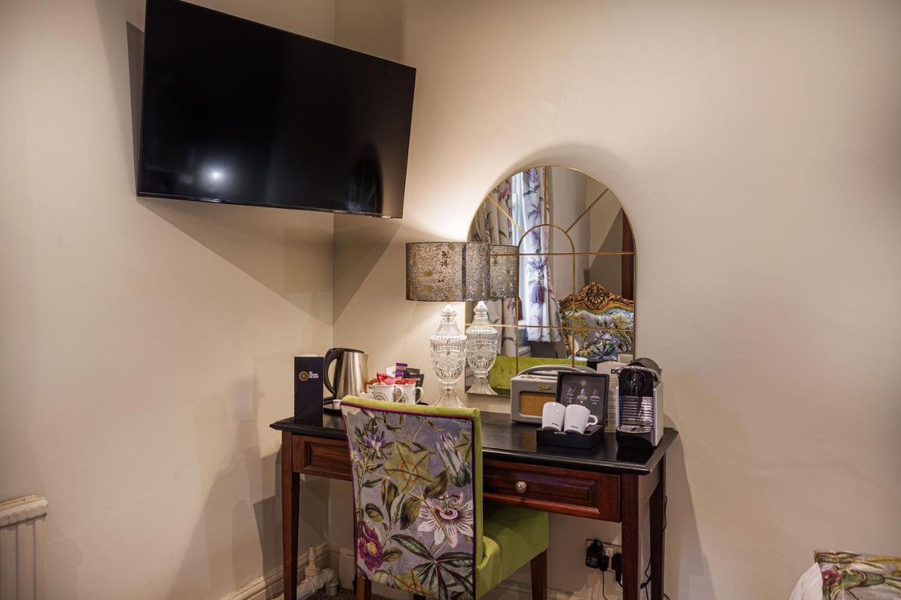 The Wynnstay Hotel, Oswestry, Shropshire Экстерьер фото