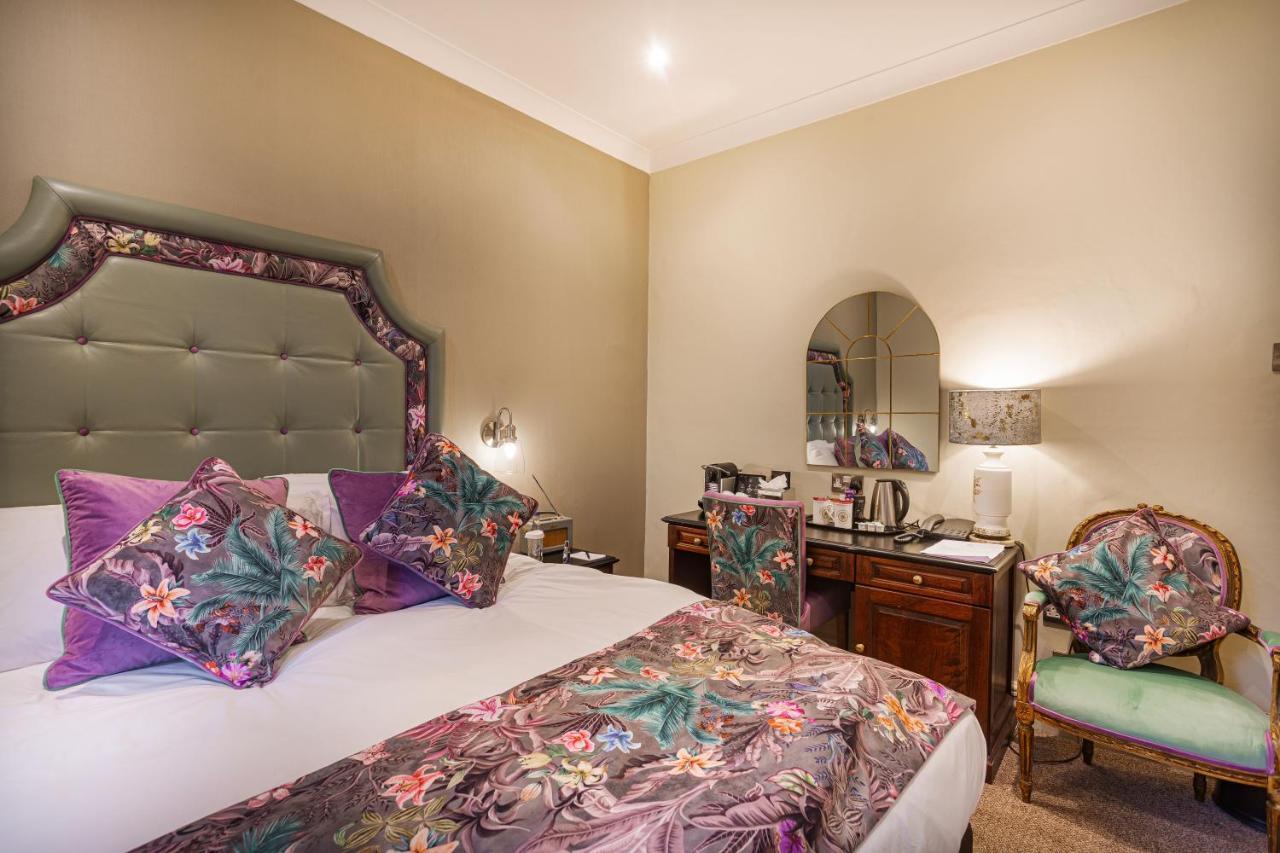 The Wynnstay Hotel, Oswestry, Shropshire Экстерьер фото