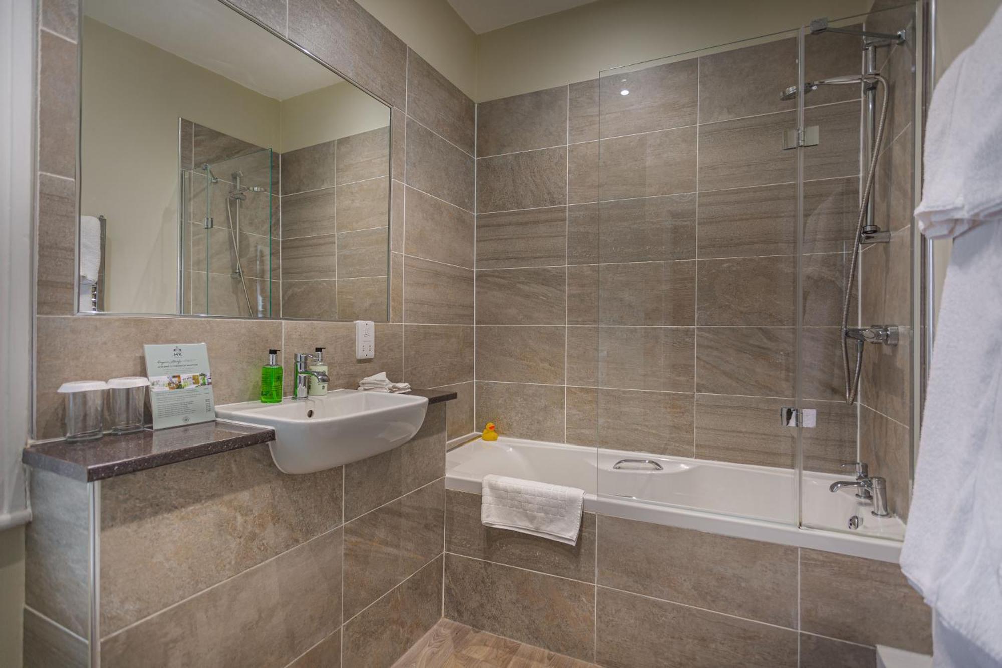 The Wynnstay Hotel, Oswestry, Shropshire Экстерьер фото