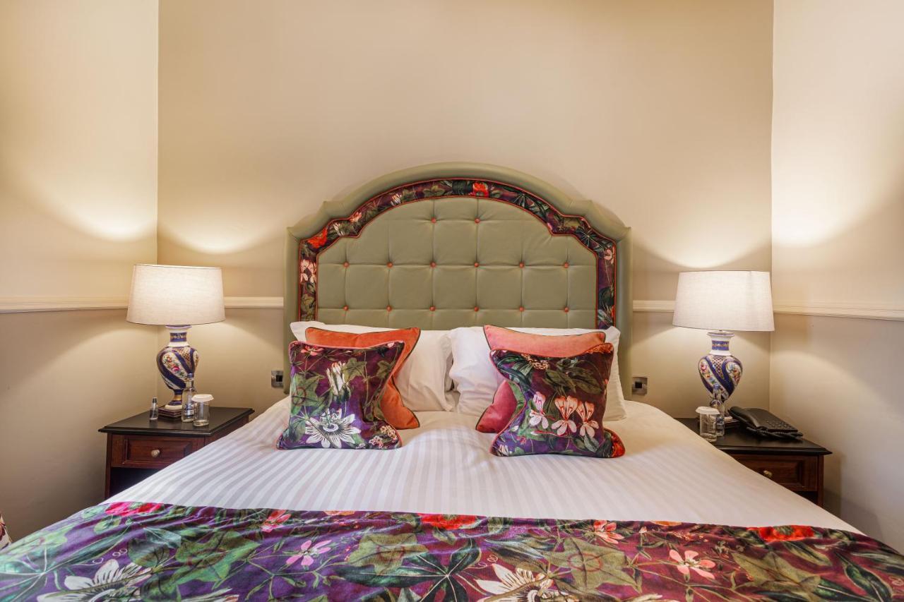The Wynnstay Hotel, Oswestry, Shropshire Экстерьер фото