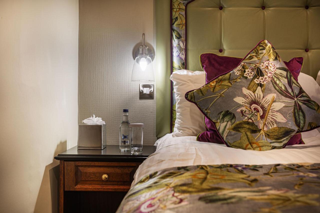 The Wynnstay Hotel, Oswestry, Shropshire Экстерьер фото