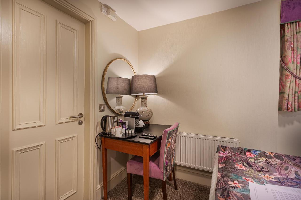 The Wynnstay Hotel, Oswestry, Shropshire Экстерьер фото