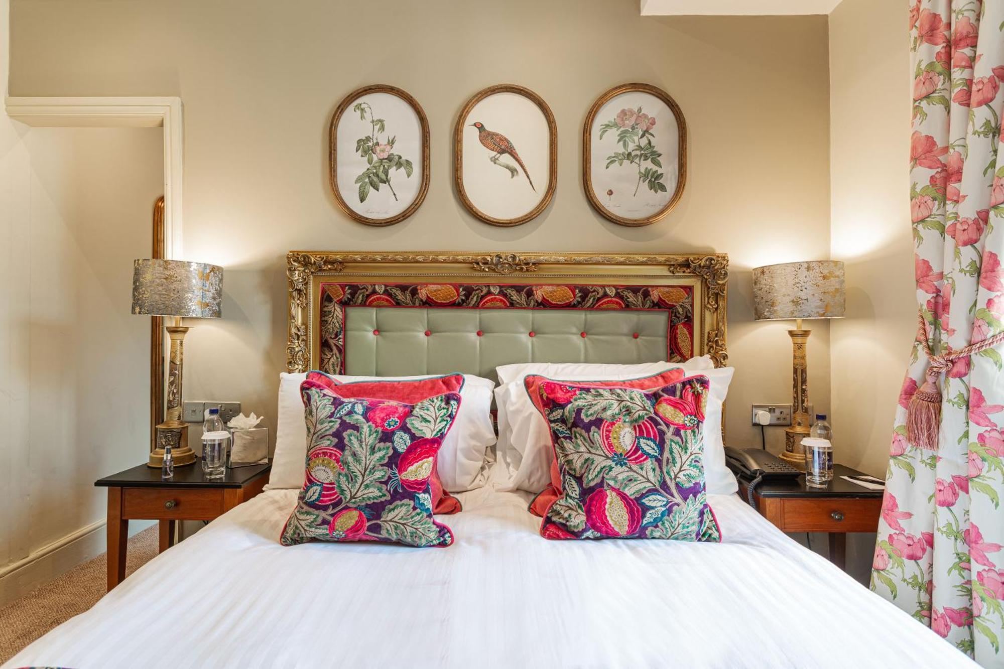 The Wynnstay Hotel, Oswestry, Shropshire Экстерьер фото