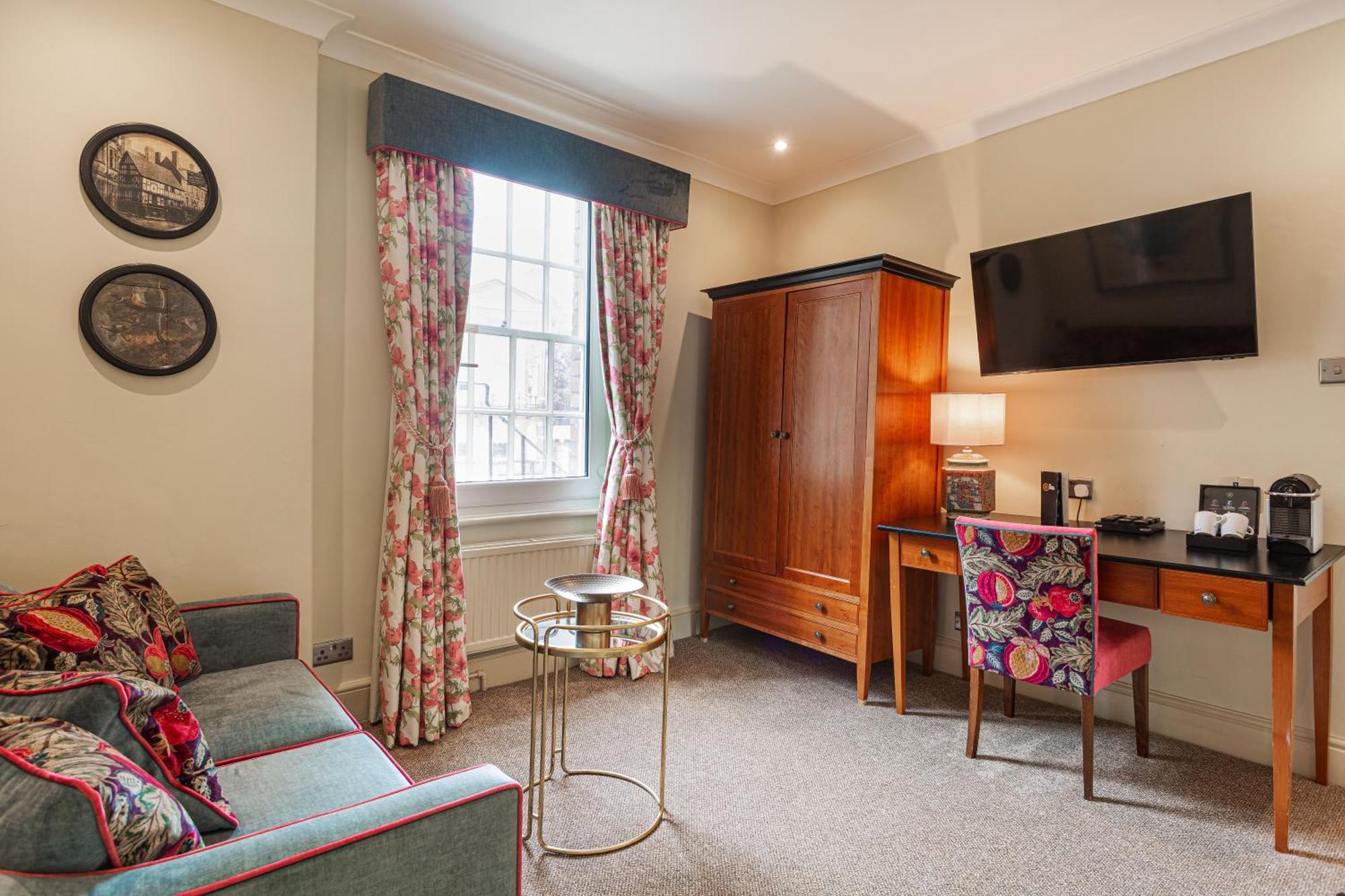 The Wynnstay Hotel, Oswestry, Shropshire Экстерьер фото