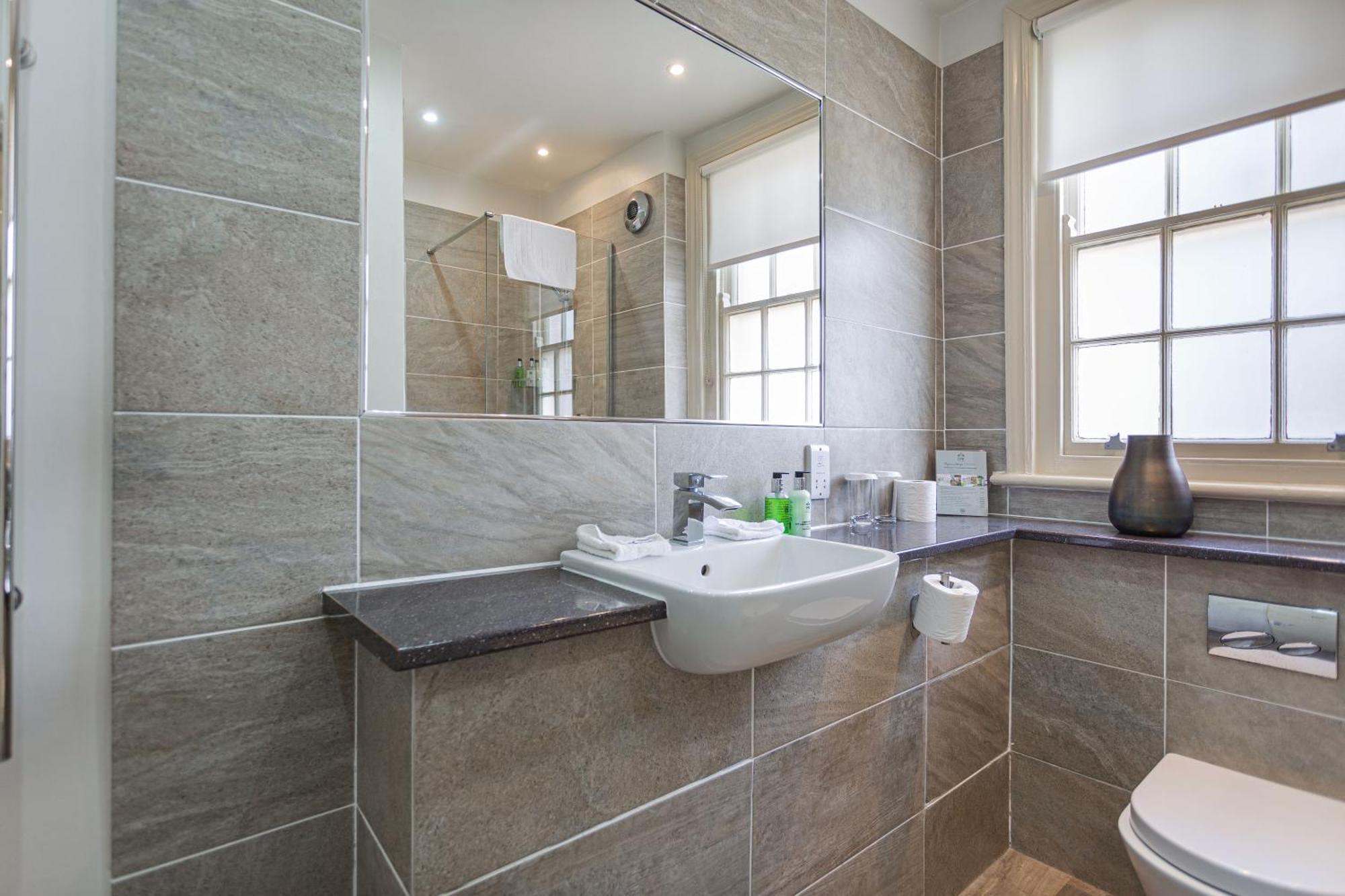 The Wynnstay Hotel, Oswestry, Shropshire Экстерьер фото