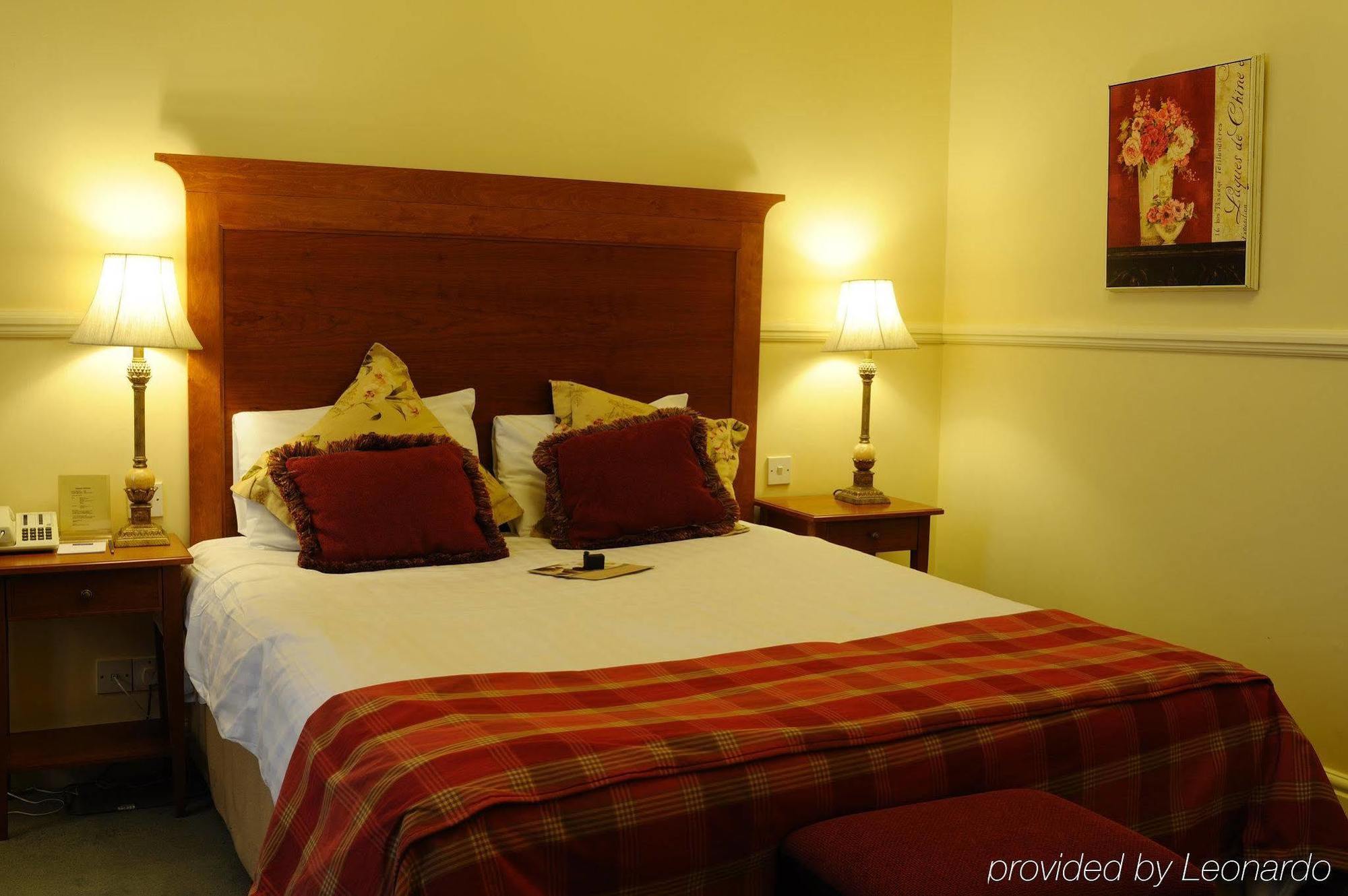 The Wynnstay Hotel, Oswestry, Shropshire Экстерьер фото